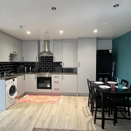 Apartment Stylish & Comfy 1 Bedroom By Altoluxoexperience Short Lets & Serviced With Free Wifi & Parking