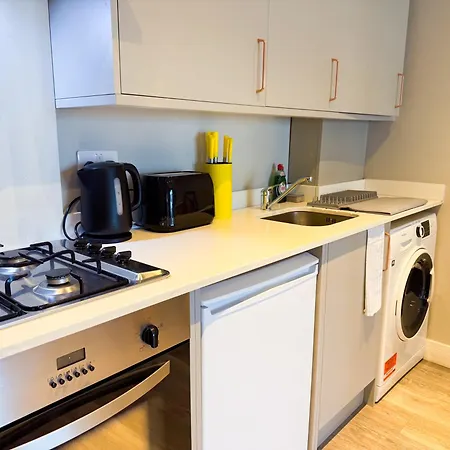 Apartment Stylish & Comfy 1 Bedroom By Altoluxoexperience Short Lets & Serviced With Free Wifi & Parking Bristol