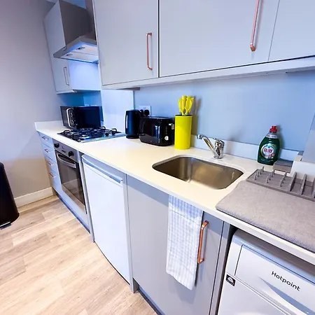 Stylish & Comfy 1 Bedroom By Altoluxoexperience Short Lets & Serviced With Free Wifi & Parking Apartment