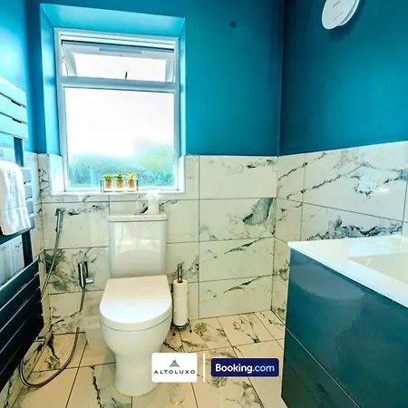31a Stylish & Comfy 1br By Altoluxoexperience Short Lets & Serviced With Free Wifi & Parking Bristol