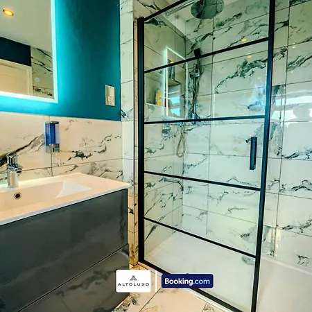 31a Stylish & Comfy 1br By Altoluxoexperience Short Lets & Serviced With Free Wifi & Parking * Bristol