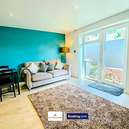 Apartment 31a Stylish & Comfy 1br By Altoluxoexperience Short Lets & Serviced With Free Wifi & Parking *