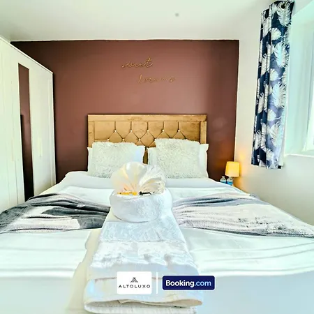 31a Stylish & Comfy 1br By Altoluxoexperience Short Lets & Serviced With Free Wifi & Parking Apartament