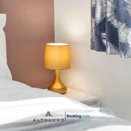 Apartment 31a Stylish & Comfy 1br By Altoluxoexperience Short Lets & Serviced With Free Wifi & Parking *