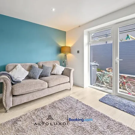 31a Stylish & Comfy 1br By Altoluxoexperience Short Lets & Serviced With Free Wifi & Parking *