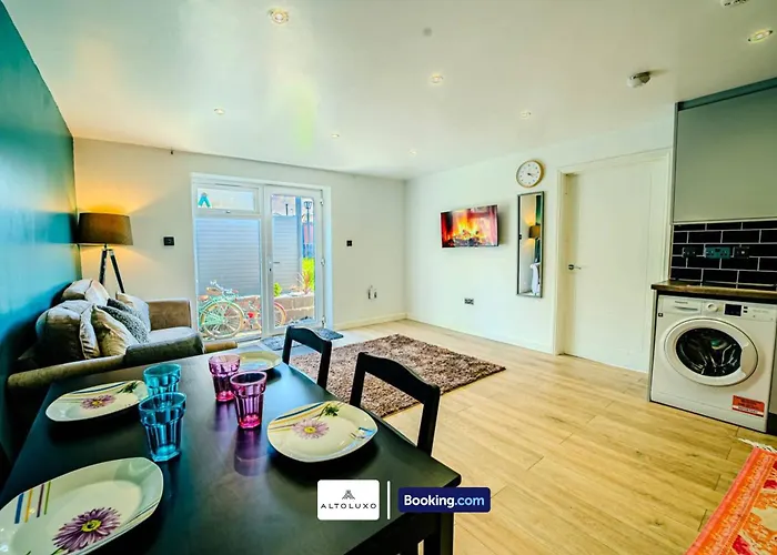 31a Stylish & Comfy 1br By Altoluxoexperience Short Lets & Serviced With Free Wifi & Parking * Bristol