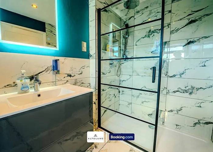 31a Stylish & Comfy 1br By Altoluxoexperience Short Lets & Serviced With Free Wifi & Parking * Bristol