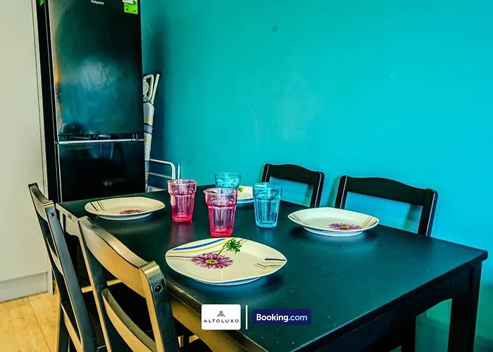 31a Stylish & Comfy 1br By Altoluxoexperience Short Lets & Serviced With Free Wifi & Parking *