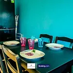 31a Stylish & Comfy 1br By Altoluxoexperience Short Lets & Serviced With Free Wifi & Parking *