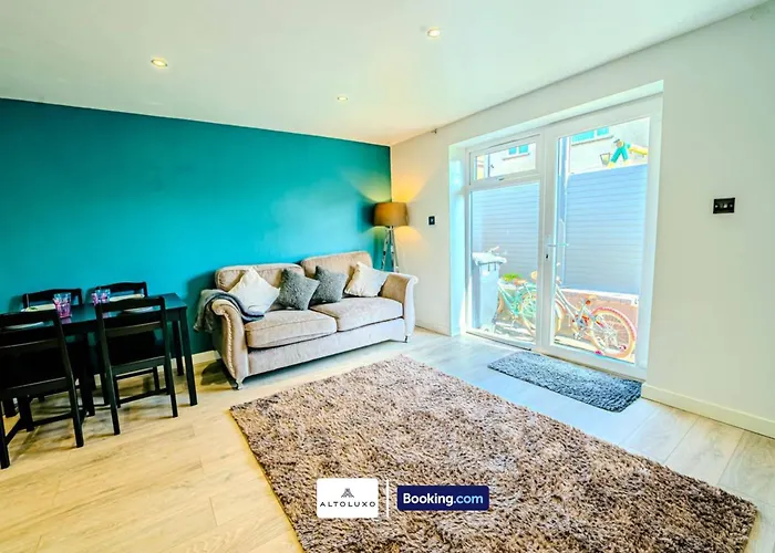 Apartmán 31a Stylish & Comfy 1br By Altoluxoexperience Short Lets & Serviced With Free Wifi & Parking *